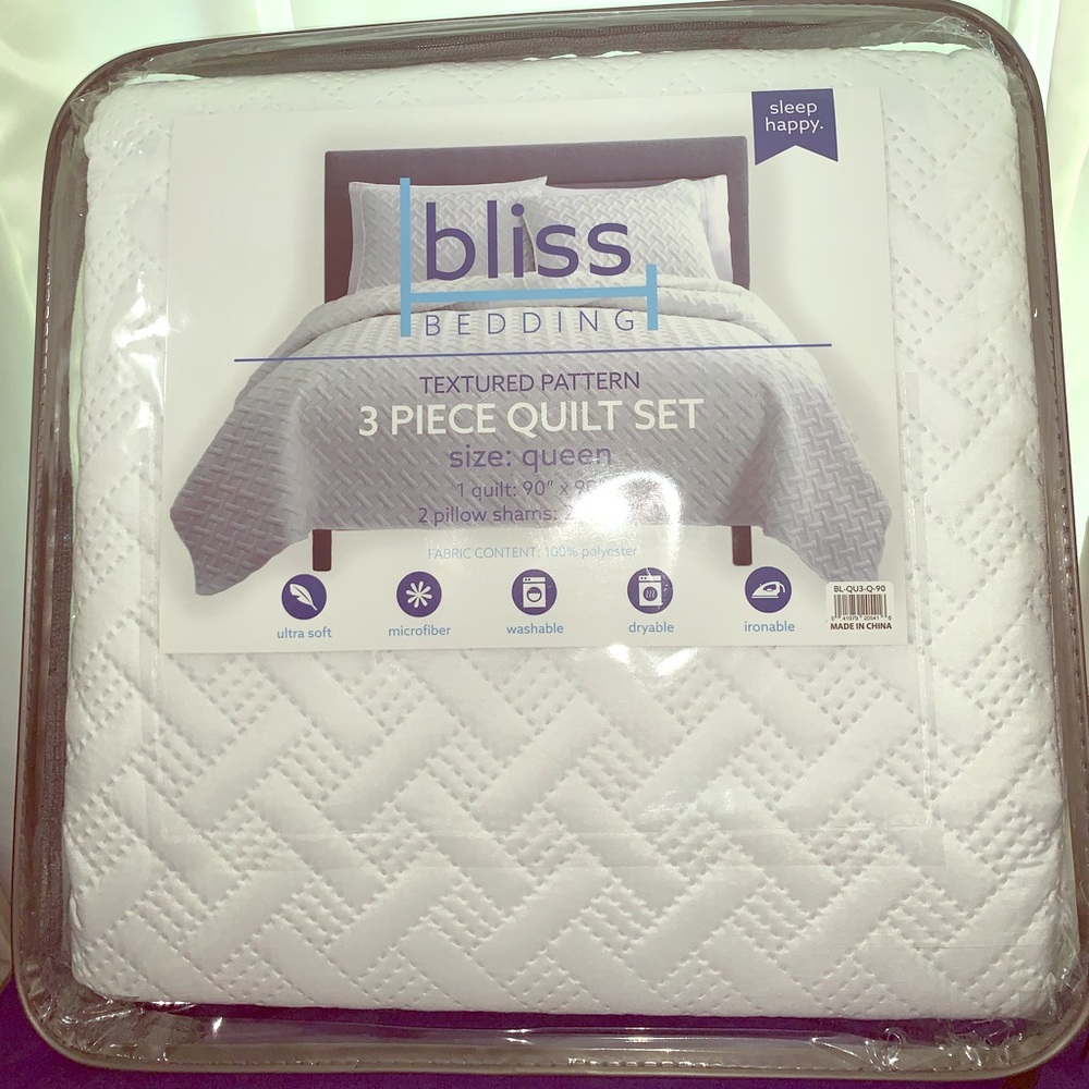 *New* Ultra Soft 3 Piece Quilt Set